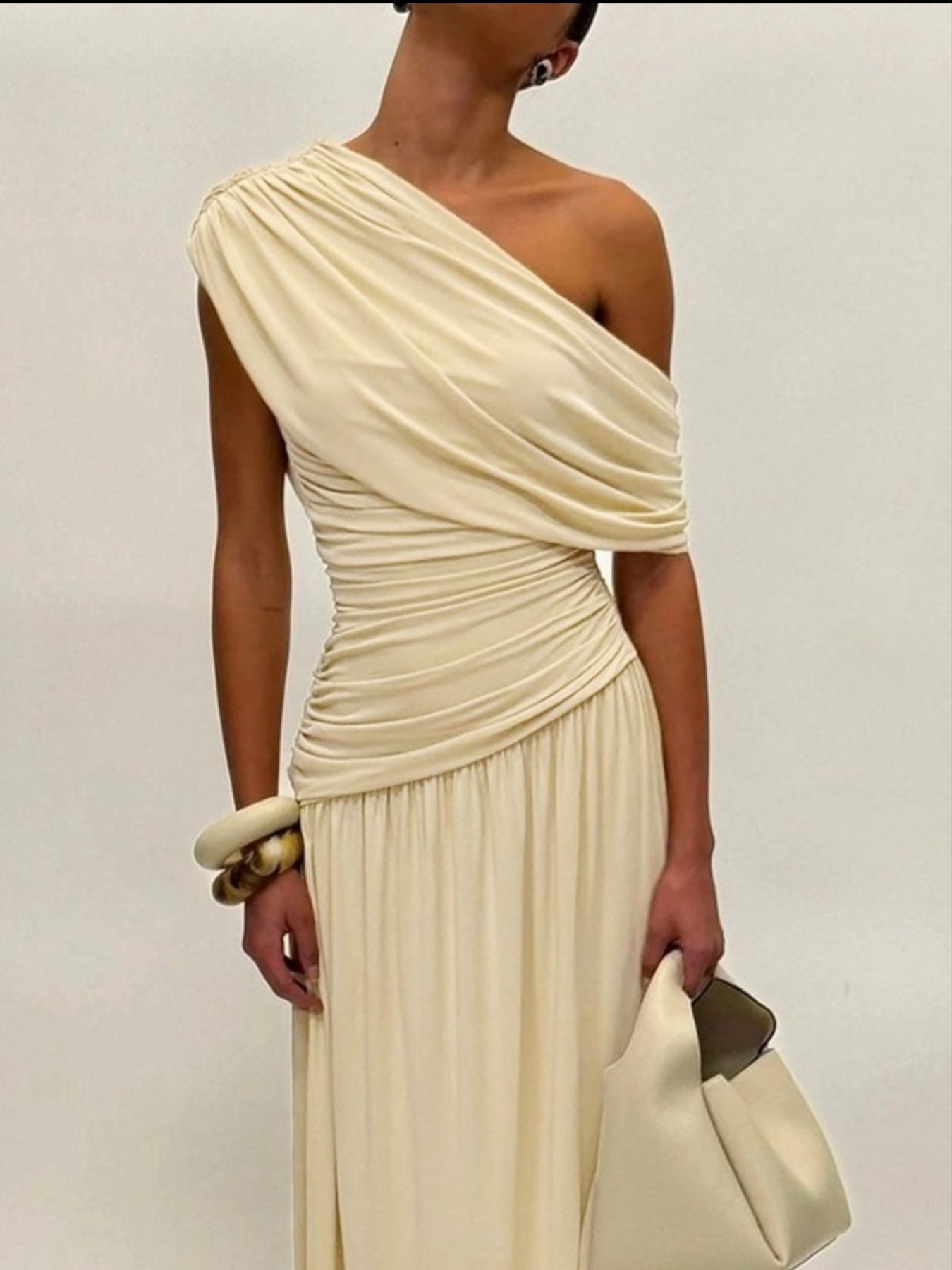 b8c93bdf-bcaa-4c71-8599-aae581b676e7-Max